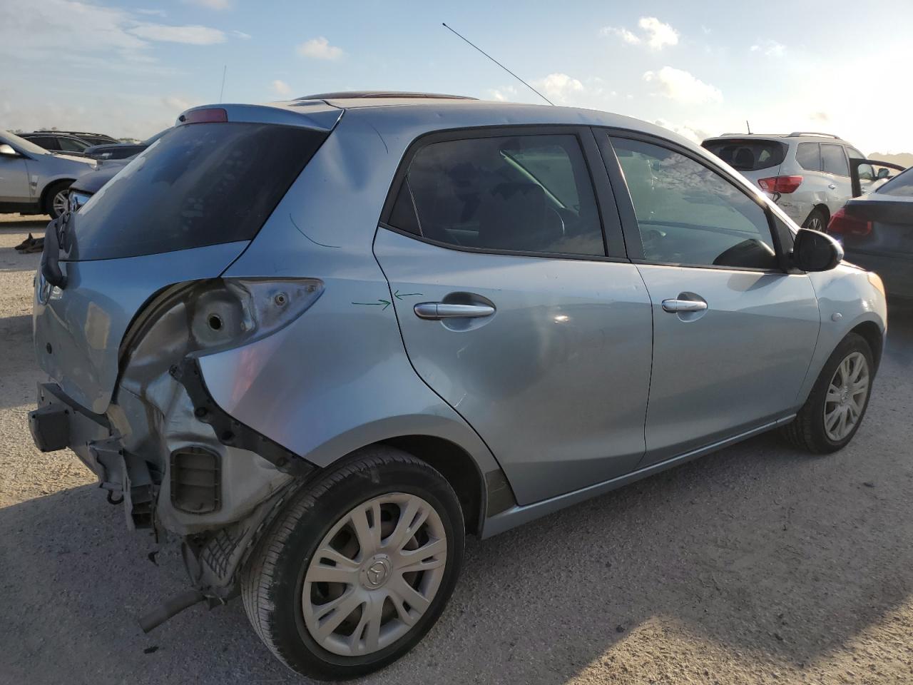 2013 Mazda Mazda2 VIN: JM1DE1KY8D0156983 Lot: 66862924