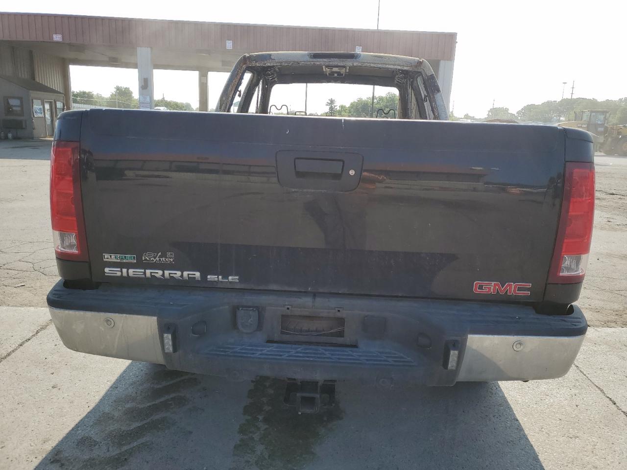 1GTR2VE39BZ307988 2011 GMC Sierra K1500 Sle