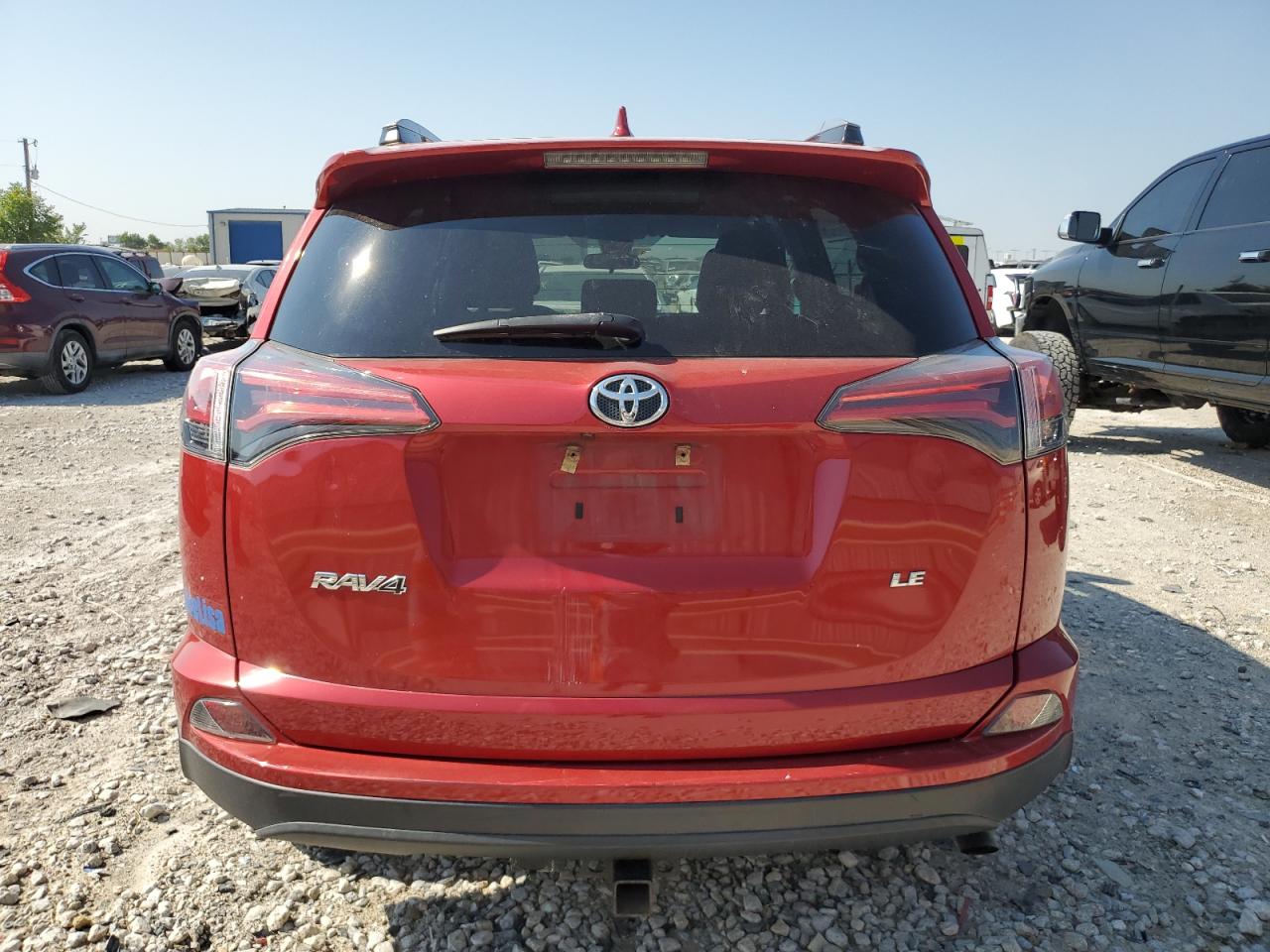 2T3ZFREV3HW401810 2017 Toyota Rav4 Le