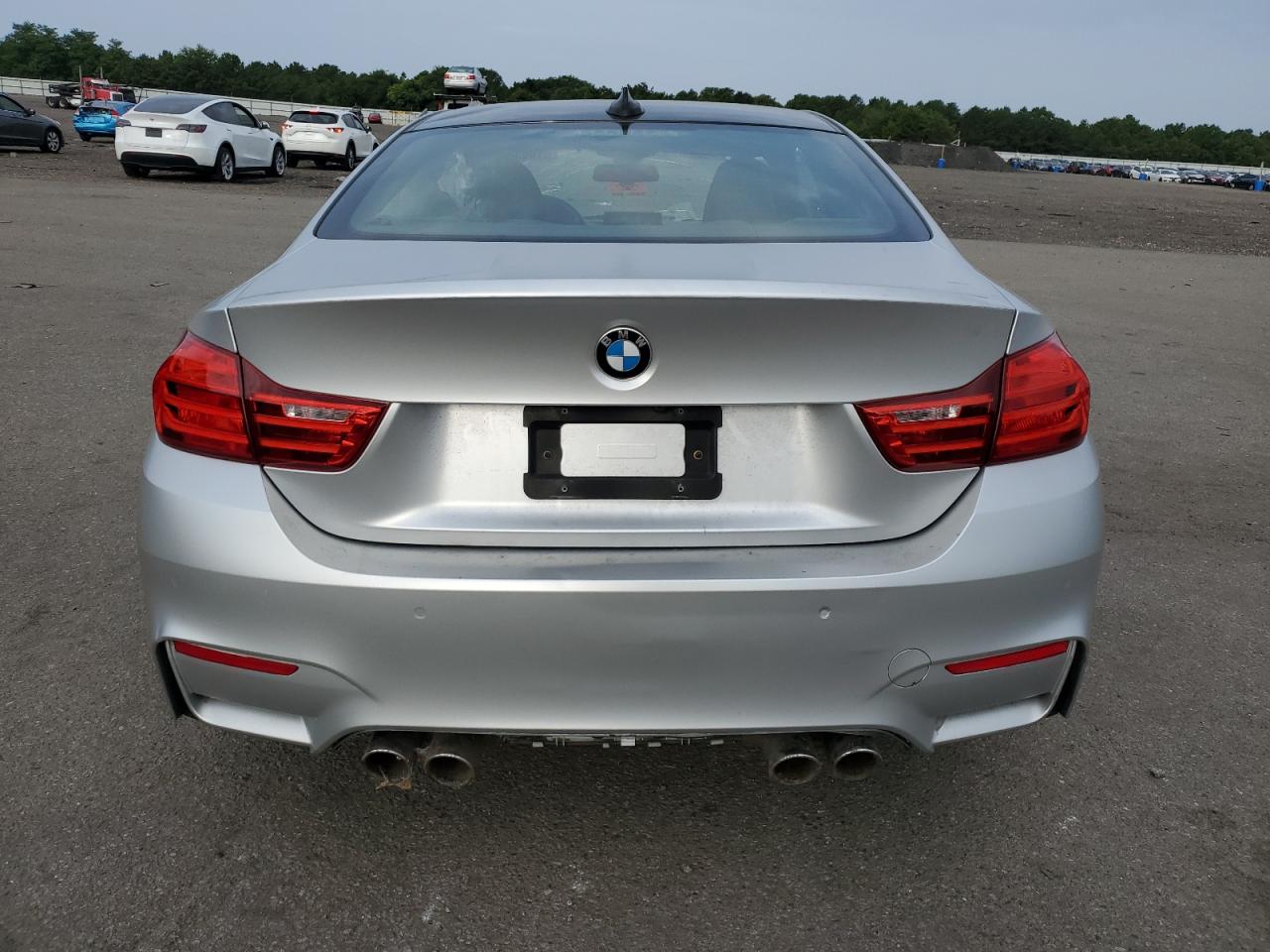 WBS3R9C51FK332582 2015 BMW M4