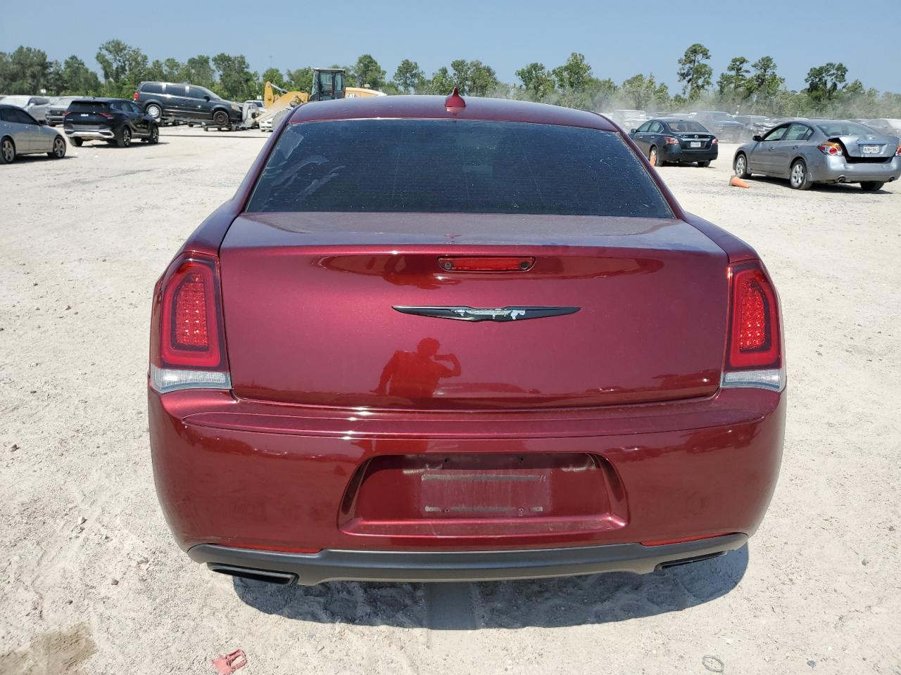 2019 Chrysler 300 - Image 6