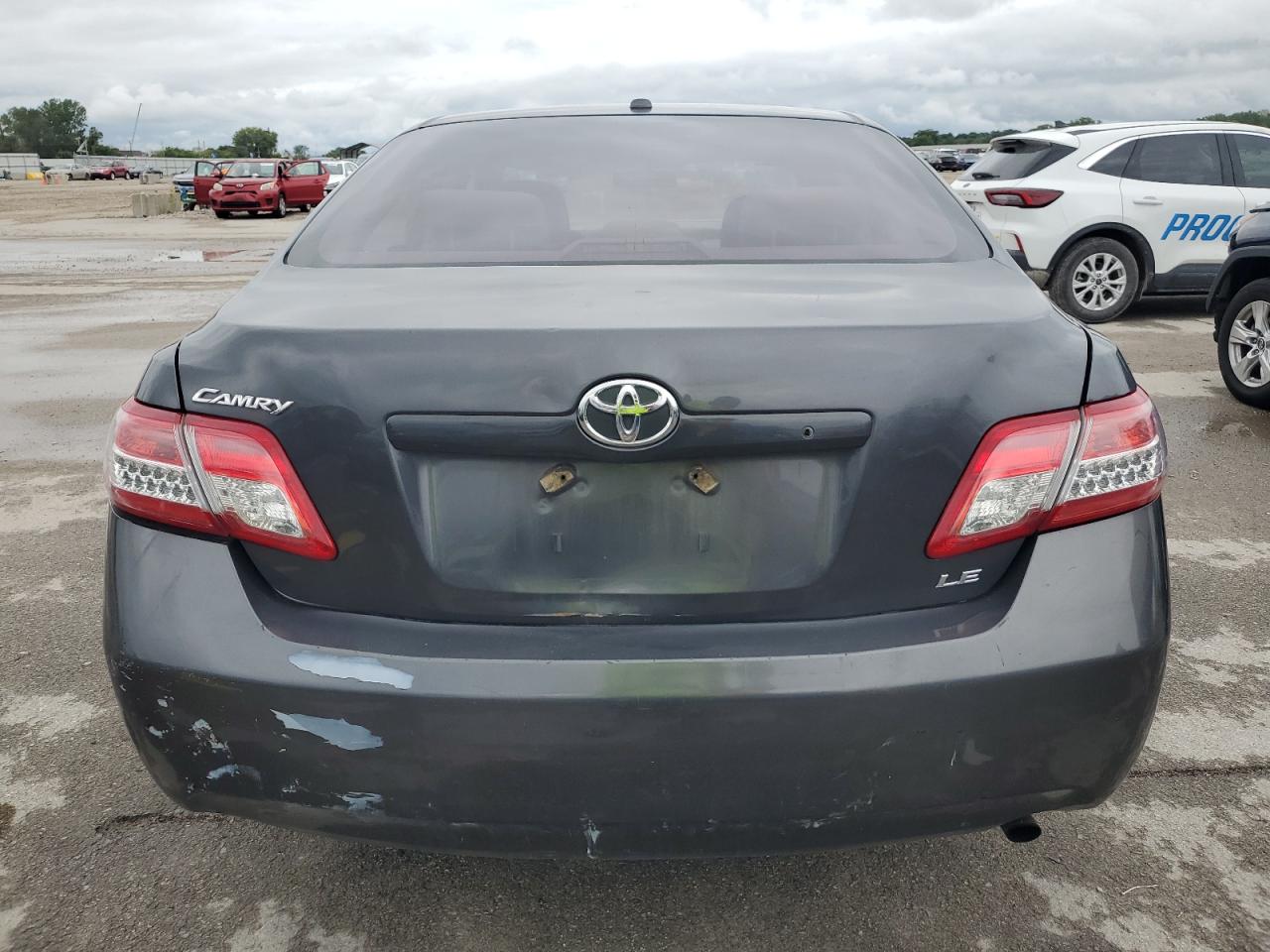 2010 Toyota Camry - Image 6