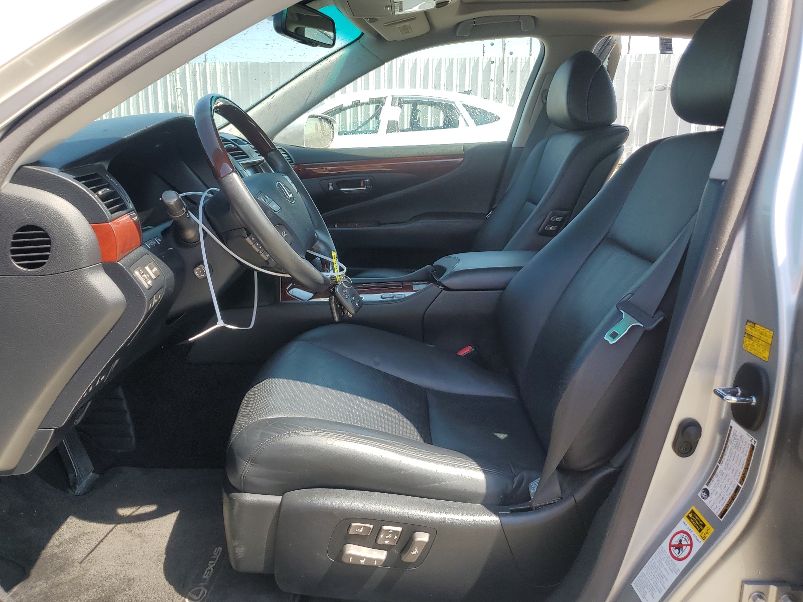 JTHBL46F585081951 2008 Lexus Ls 460