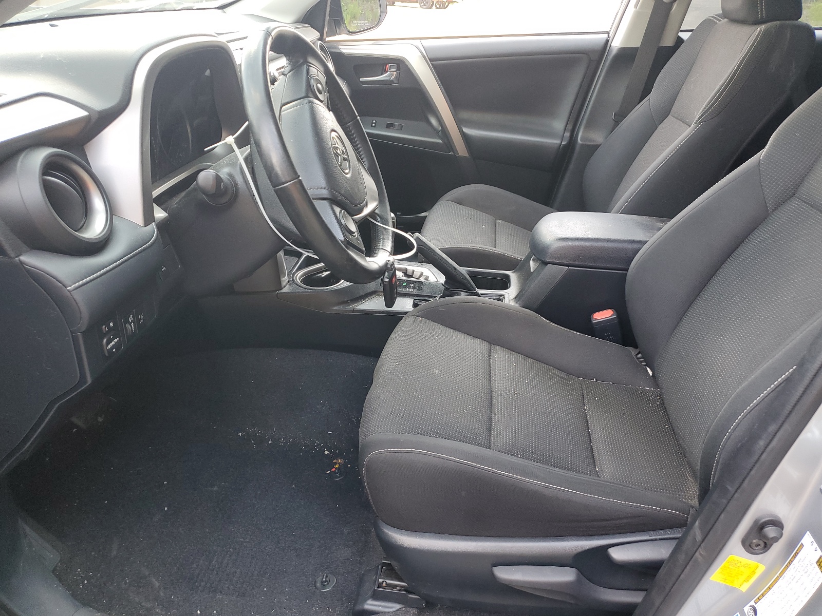 JTMRFREV0JJ258965 2018 Toyota Rav4 Adventure