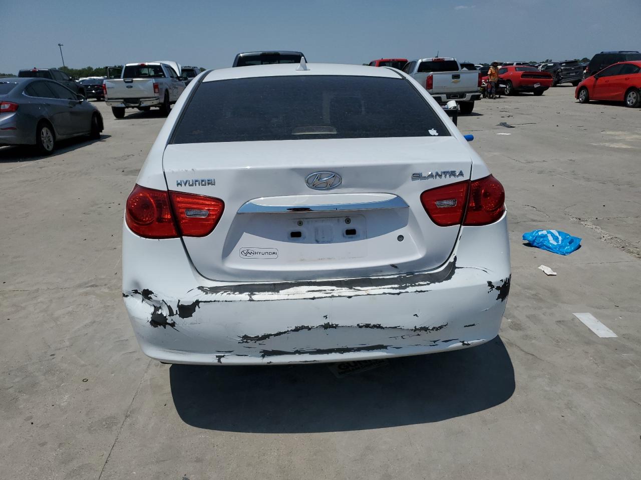 2010 Hyundai Elantra - Image 6