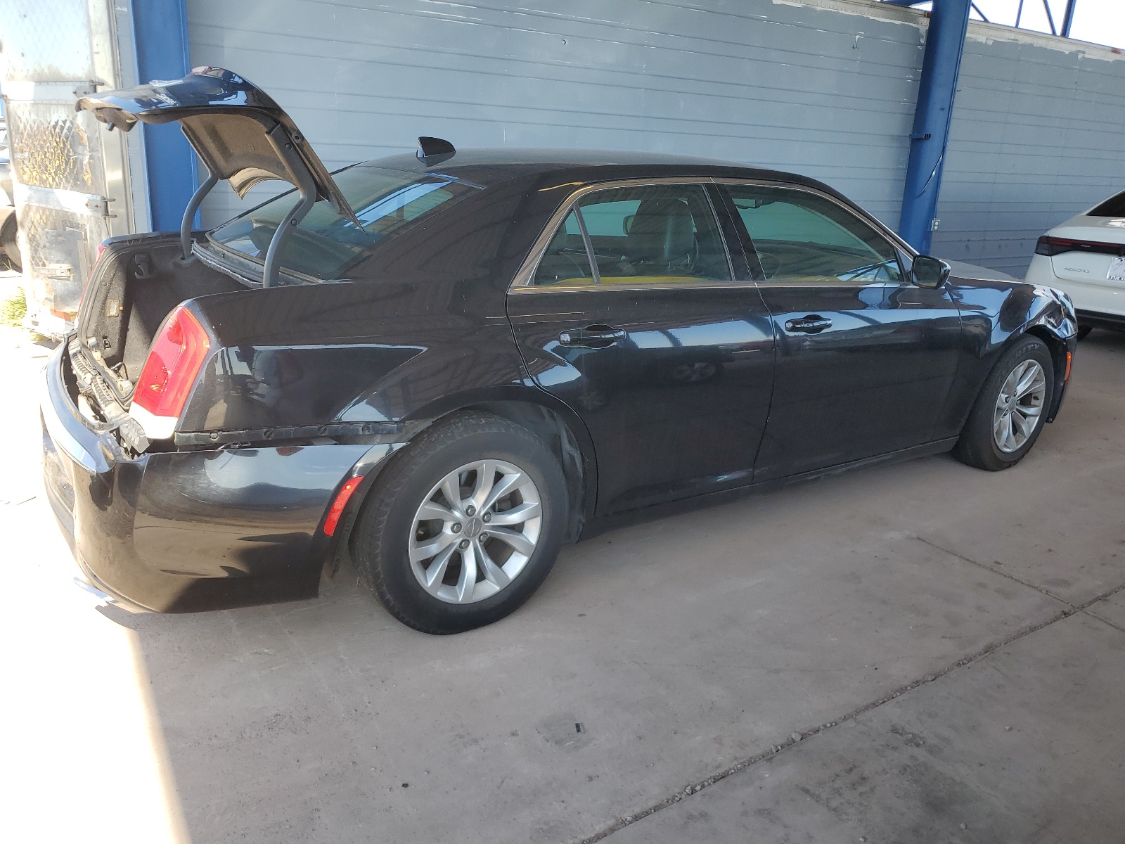 2C3CCAAGXGH182368 2016 Chrysler 300 Limited