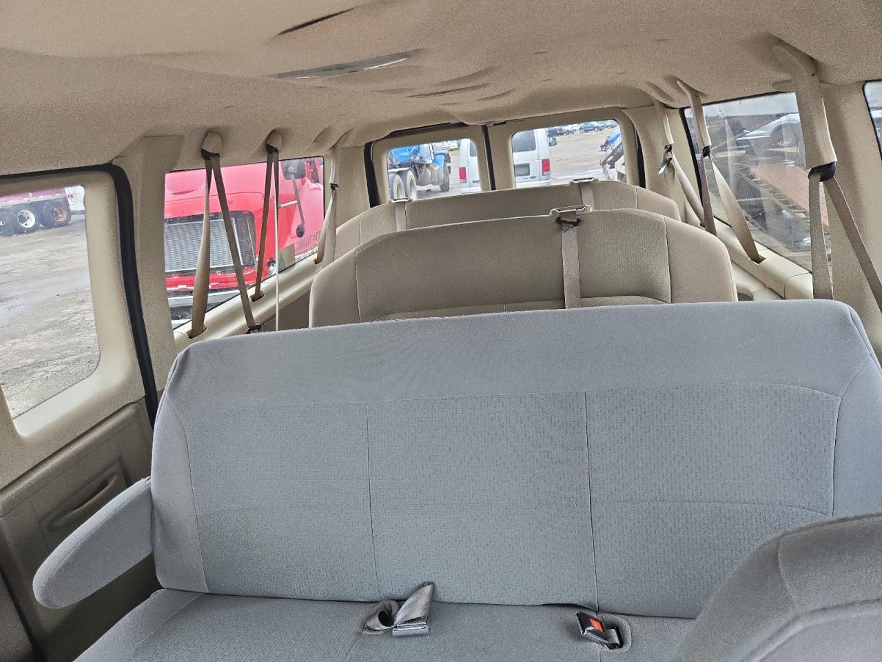 2009 Ford Econoline E350 Super Duty Wagon VIN: 1FBNE31L49DA22580 Lot: 67491484