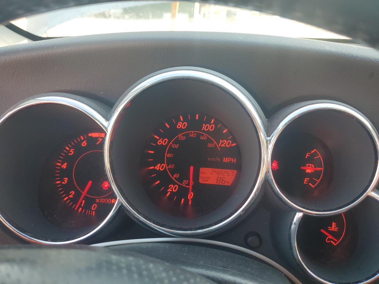 2003 Toyota Corolla Matrix Xr VIN: 2T1KR32E33C140000 Lot: 66614724