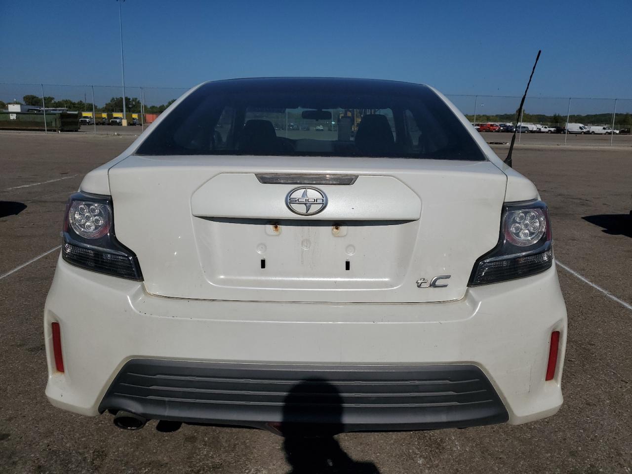 JTKJF5C77F3090577 2015 Toyota Scion Tc