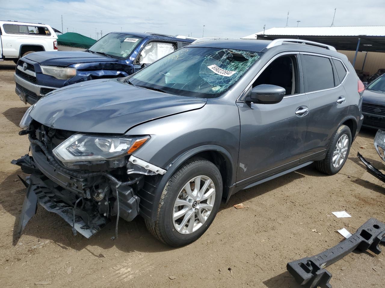 JN8AT2MV6HW273308 2017 NISSAN ROGUE - Image 1