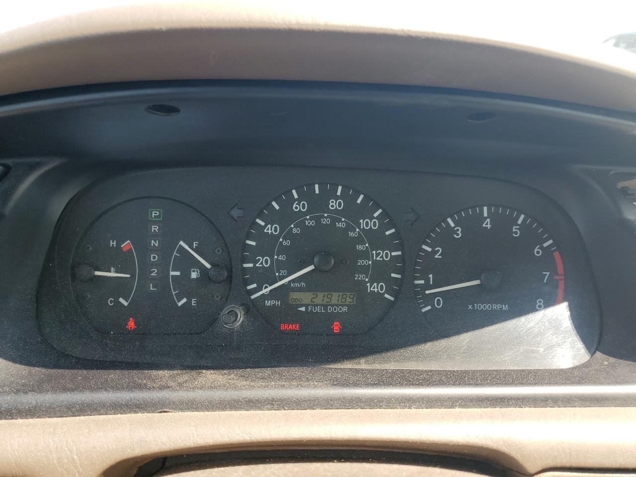 2000 Toyota Camry Ce VIN: 4T1BG22K9YU995943 Lot: 65824834