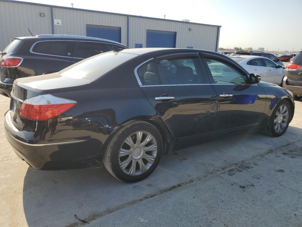 2009 Hyundai Genesis 3.8L VIN: KMHGC46E39U058525 Lot: 66128294