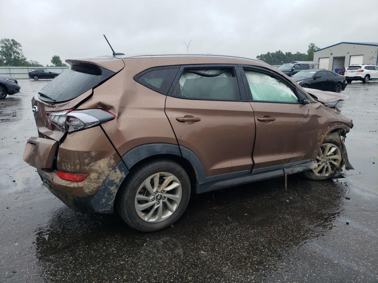 KM8J33A40GU117977 2016 Hyundai Tucson Limited