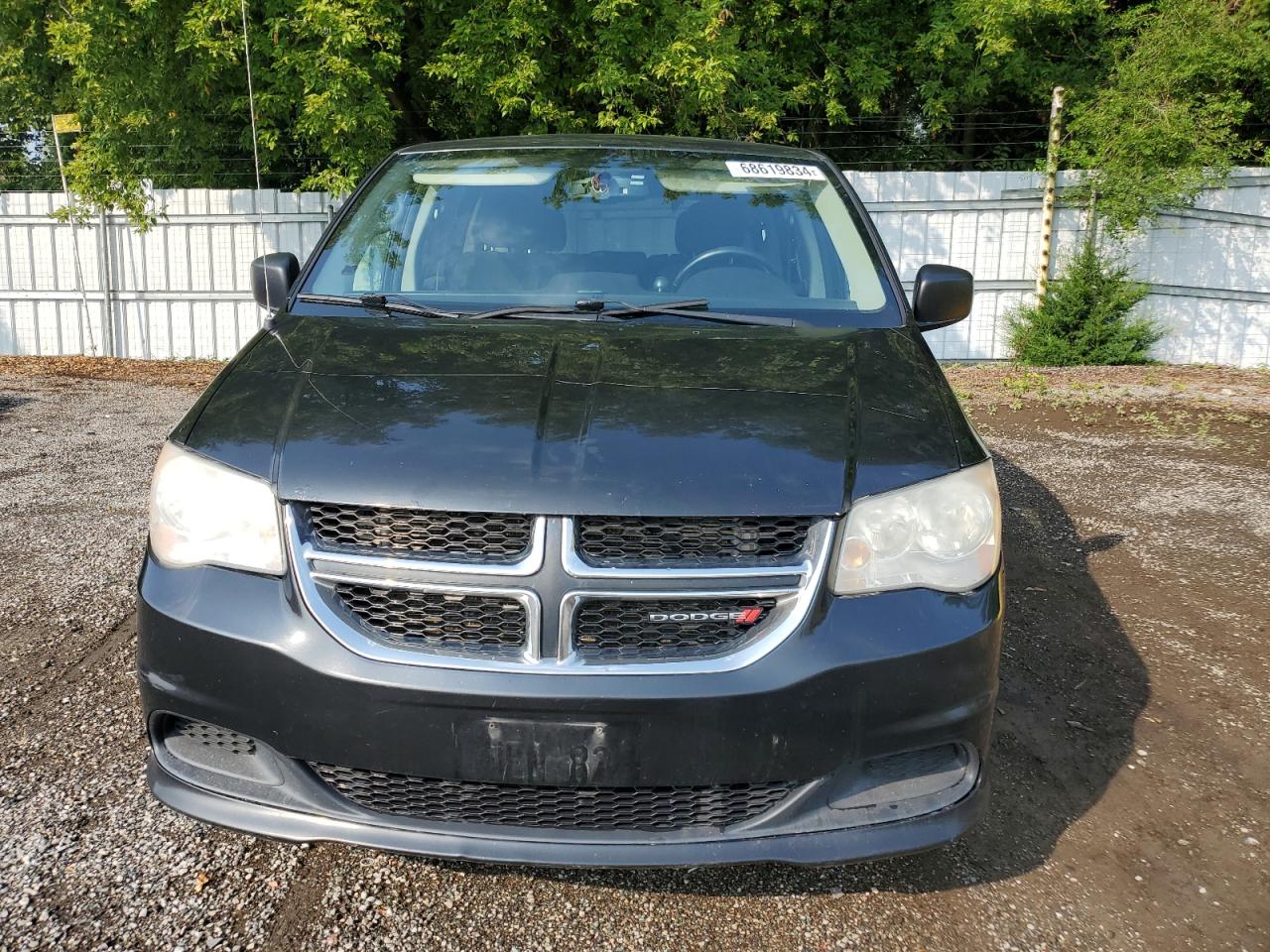 2014 Dodge Caravan - Image 5