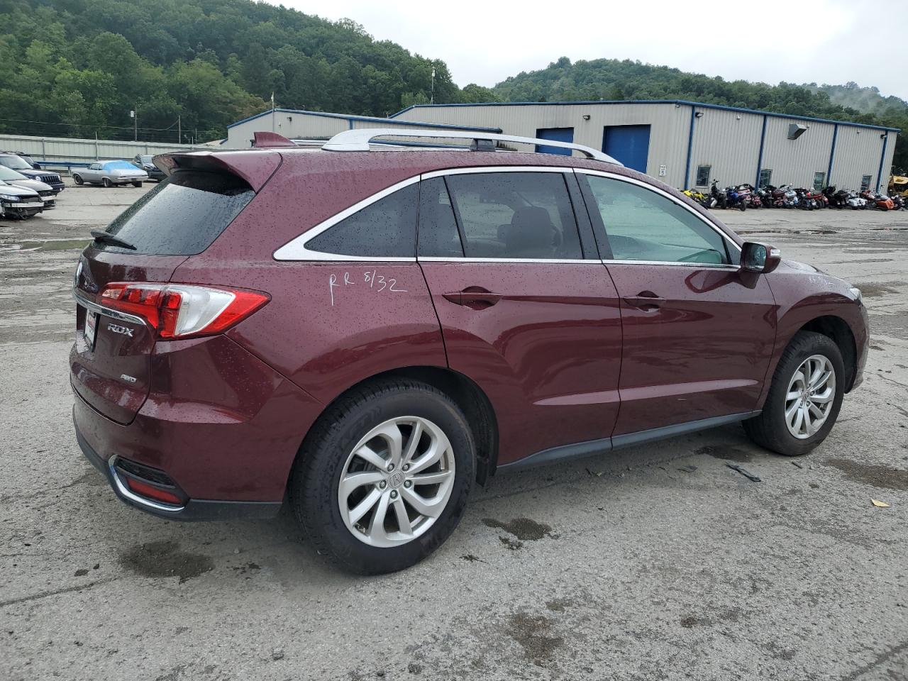 VIN 5J8TB4H58HL035847 2017 ACURA RDX no.3