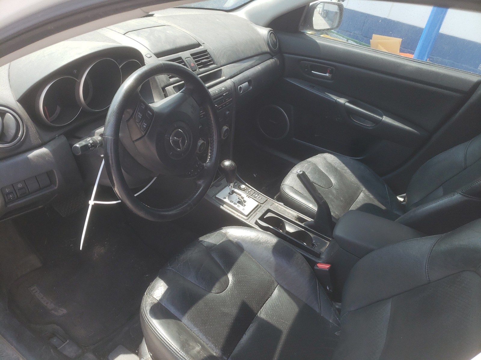 JM1BK323361508218 2006 Mazda 3 S