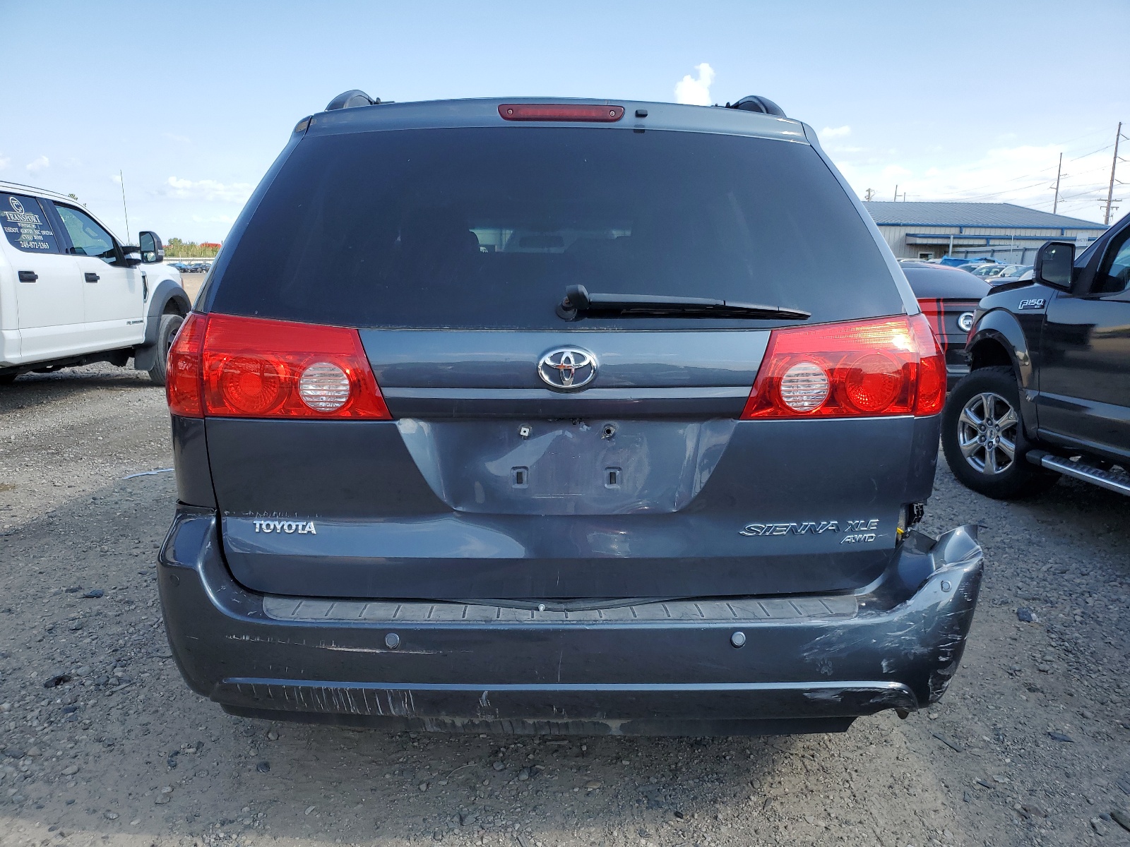 5TDDK4CC0AS033166 2010 Toyota Sienna Xle