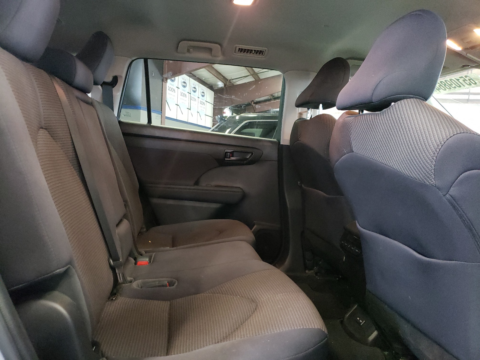 5TDBZRBH6NS207843 2022 Toyota Highlander L