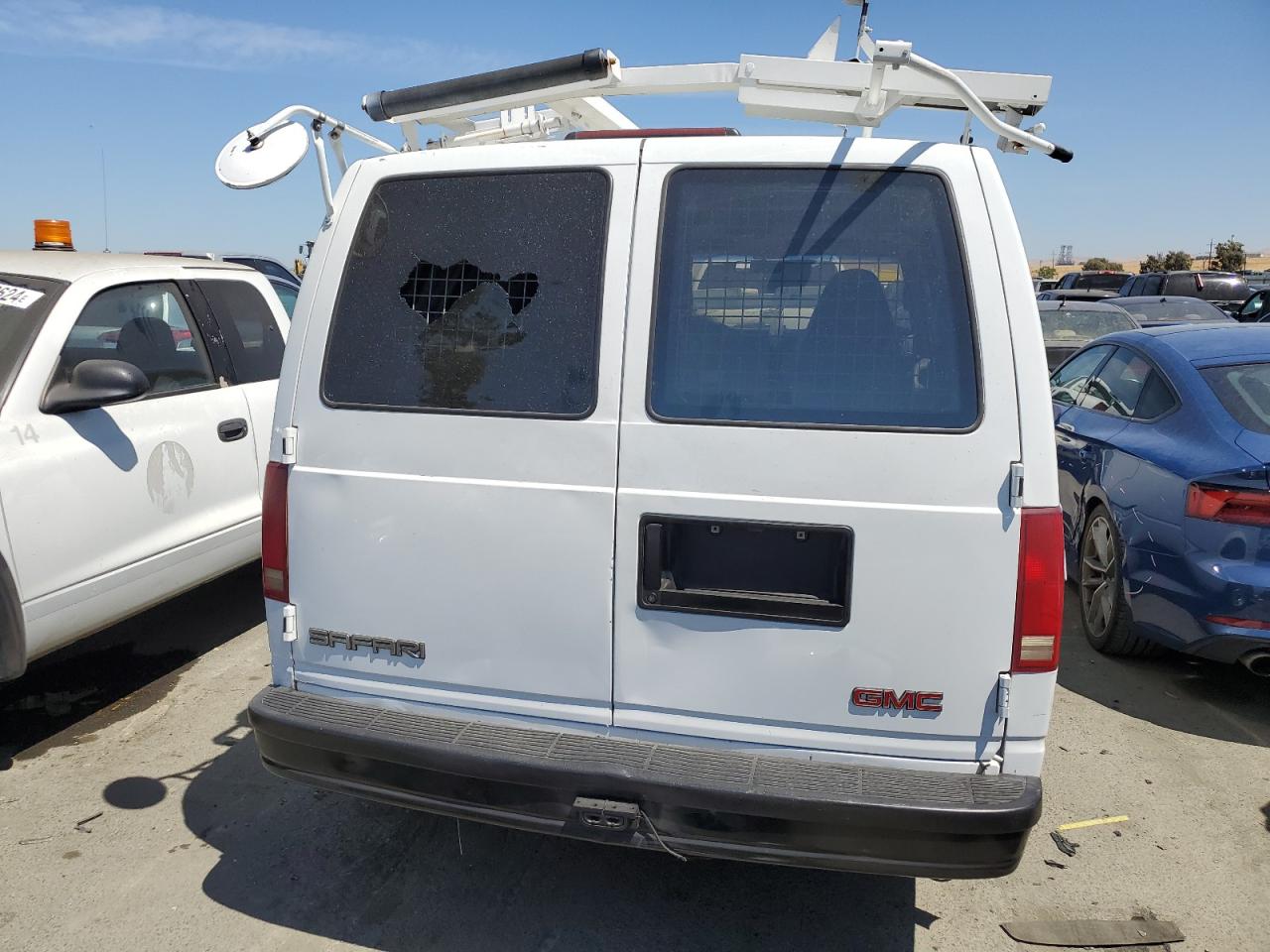 2000 GMC Safari Xt VIN: 1GTDL19W2YB523770 Lot: 66784604