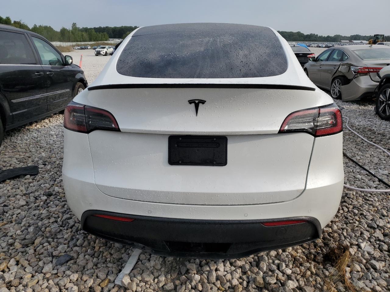 7SAYGAEE0NF521885 2022 Tesla Model Y