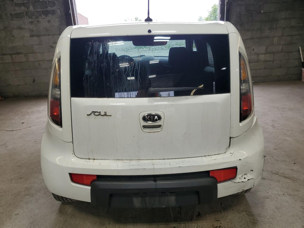 KNDJT2A28B7711446 2011 Kia Soul +