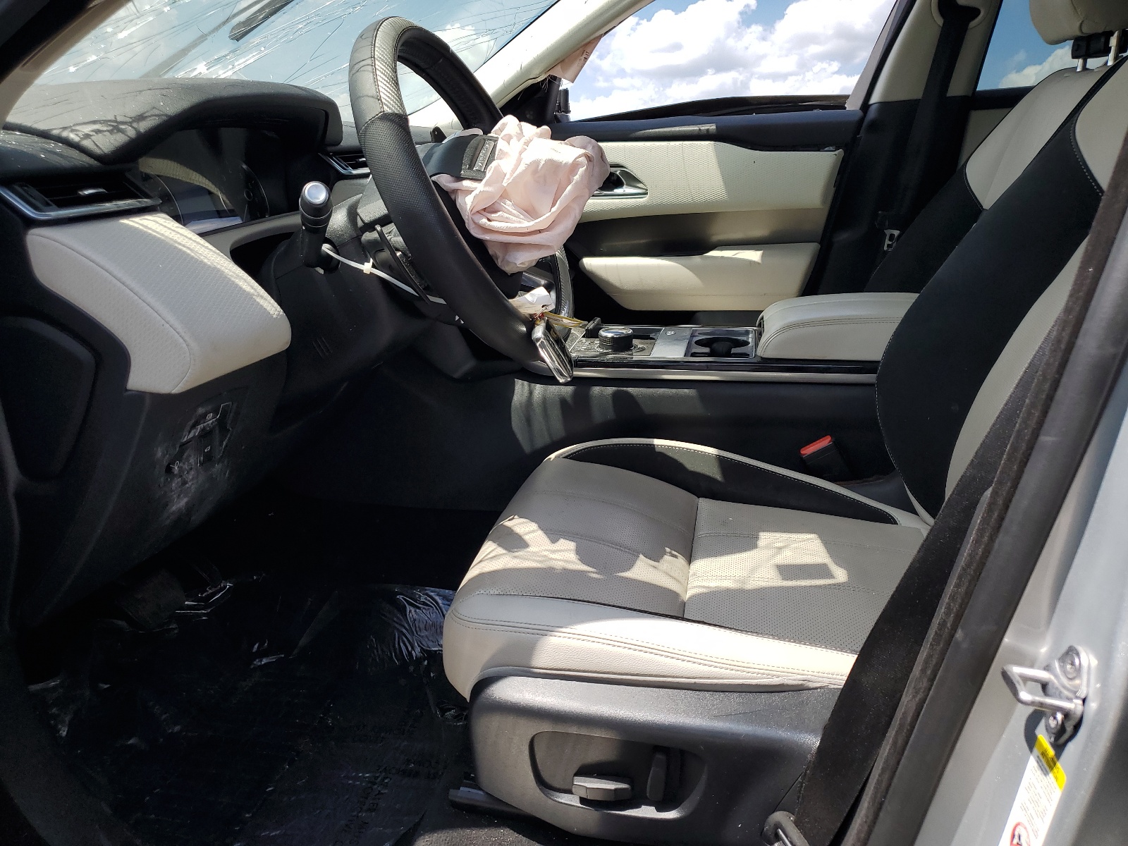 SALYB2RV6JA719653 2018 Land Rover Range Rover Velar S