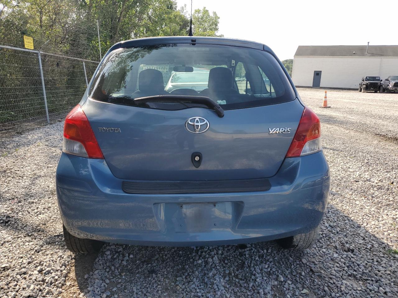 2010 Toyota Yaris VIN: JTDJT4K37A5292857 Lot: 65771744