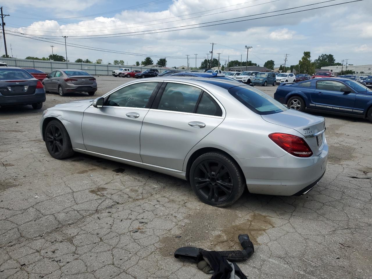 55SWF4KB5FU000549 2015 MERCEDES-BENZ C CLASS - Image 2