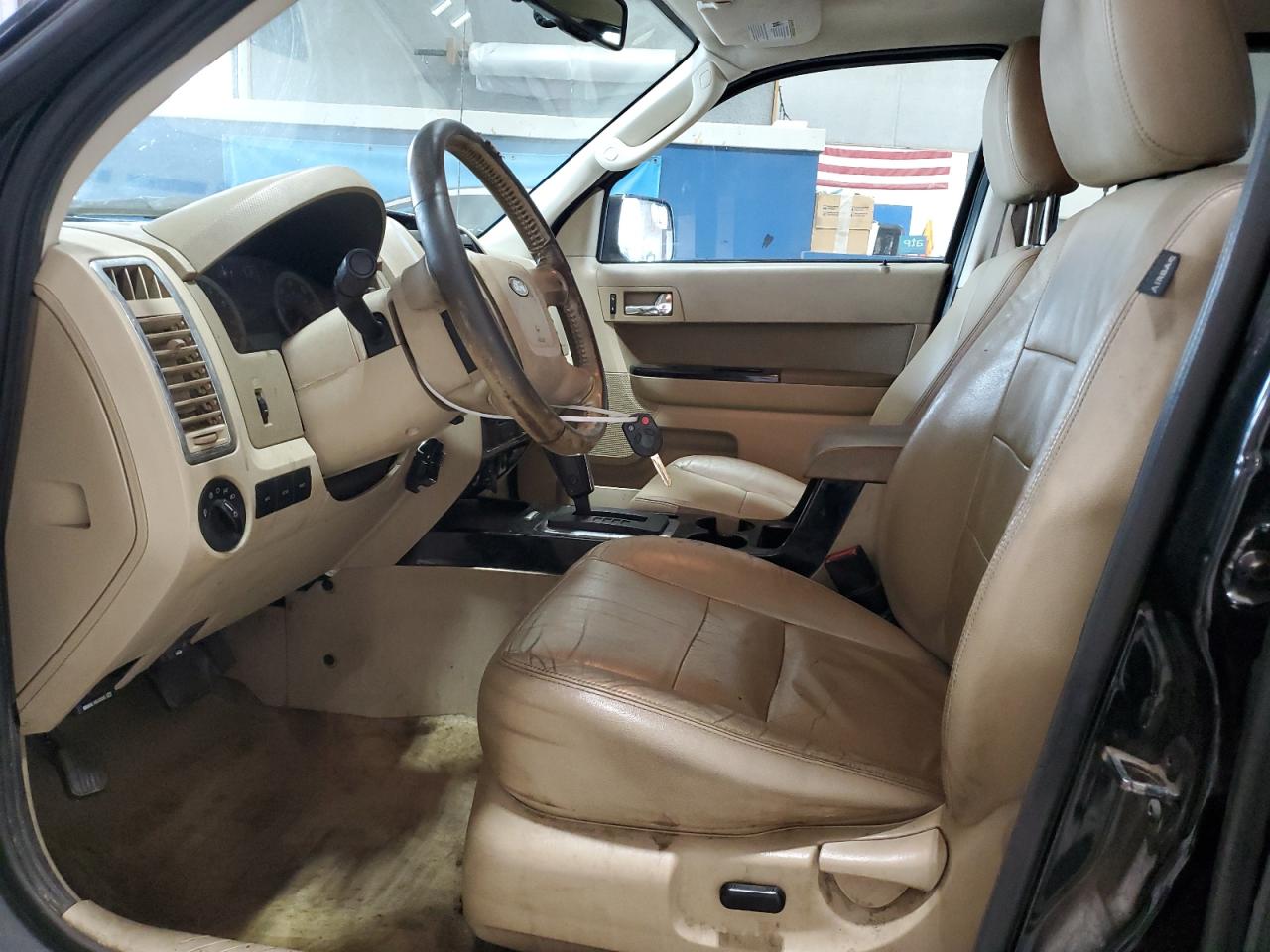 2010 Ford Escape Limited VIN: 1FMCU0E74AKC71569 Lot: 69081024