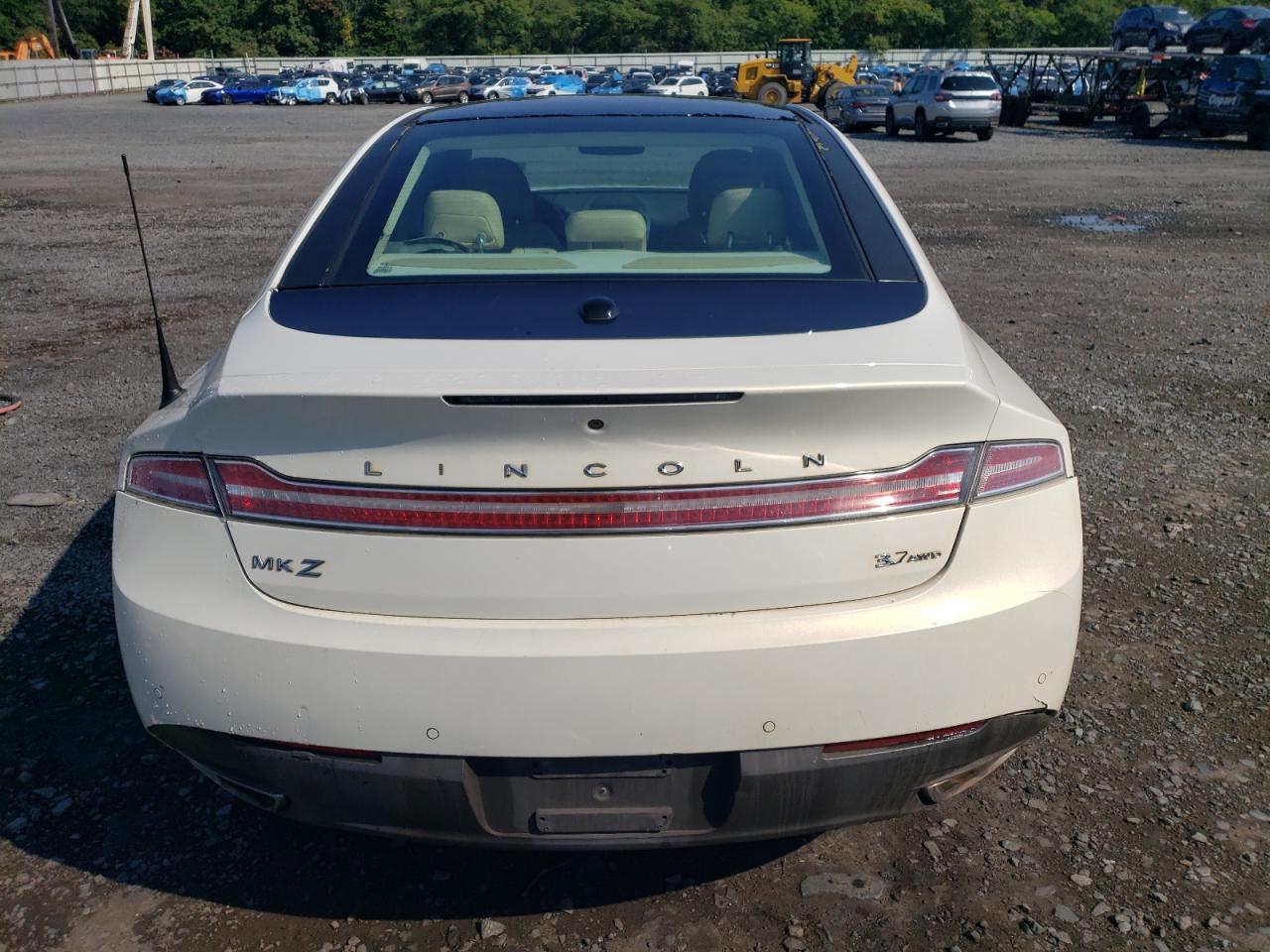 3LN6L2JK4DR812836 2013 Lincoln Mkz