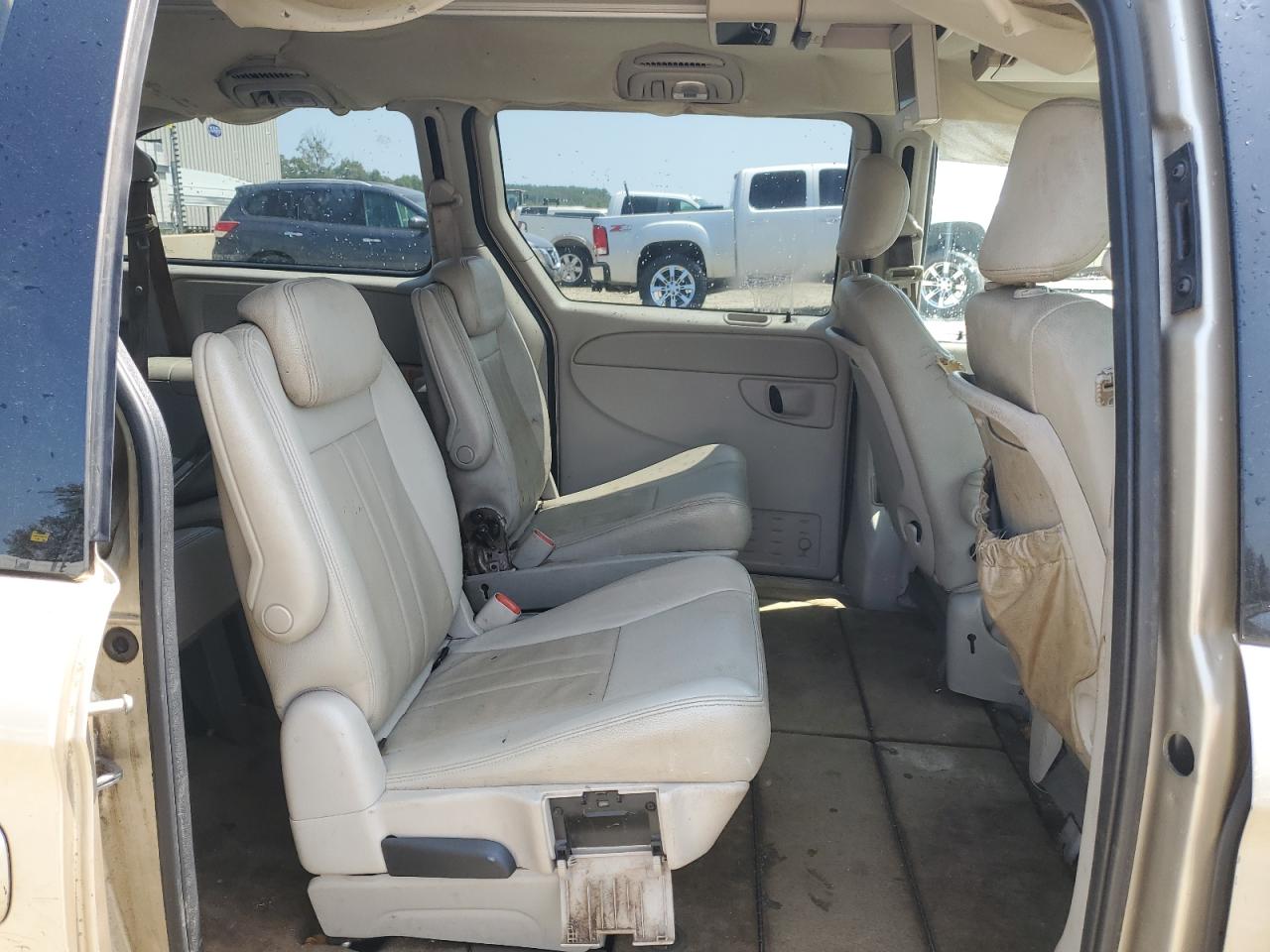 2007 Dodge Grand Caravan Sxt VIN: 2D4GP44L37R357567 Lot: 68723074