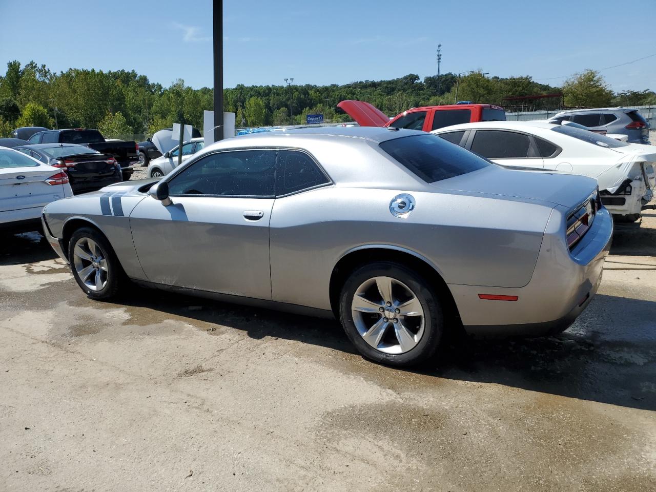 2C3CDZAG4FH743965 2015 DODGE CHALLENGER - Image 2