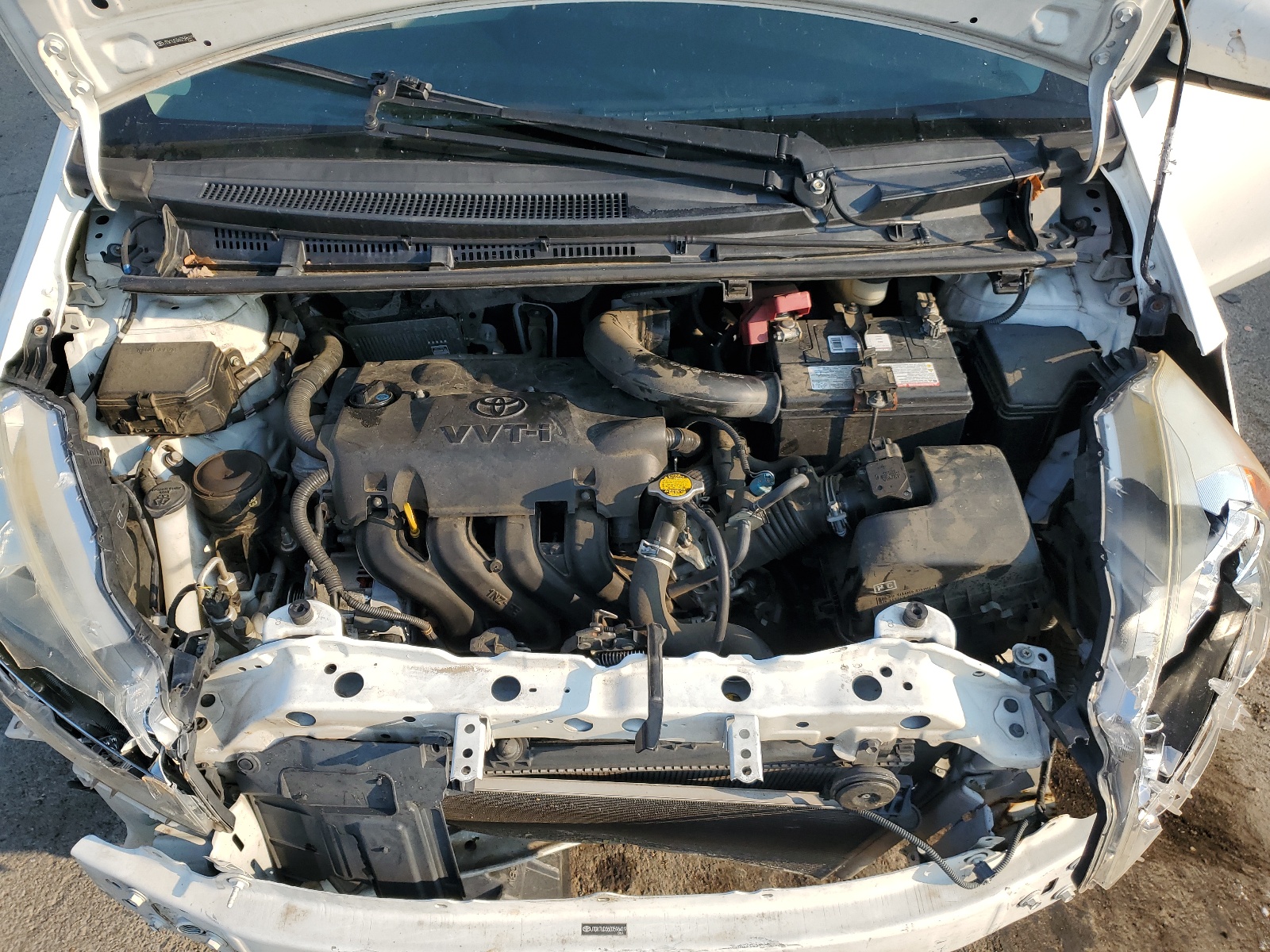 JTDKTUD36ED596419 2014 Toyota Yaris