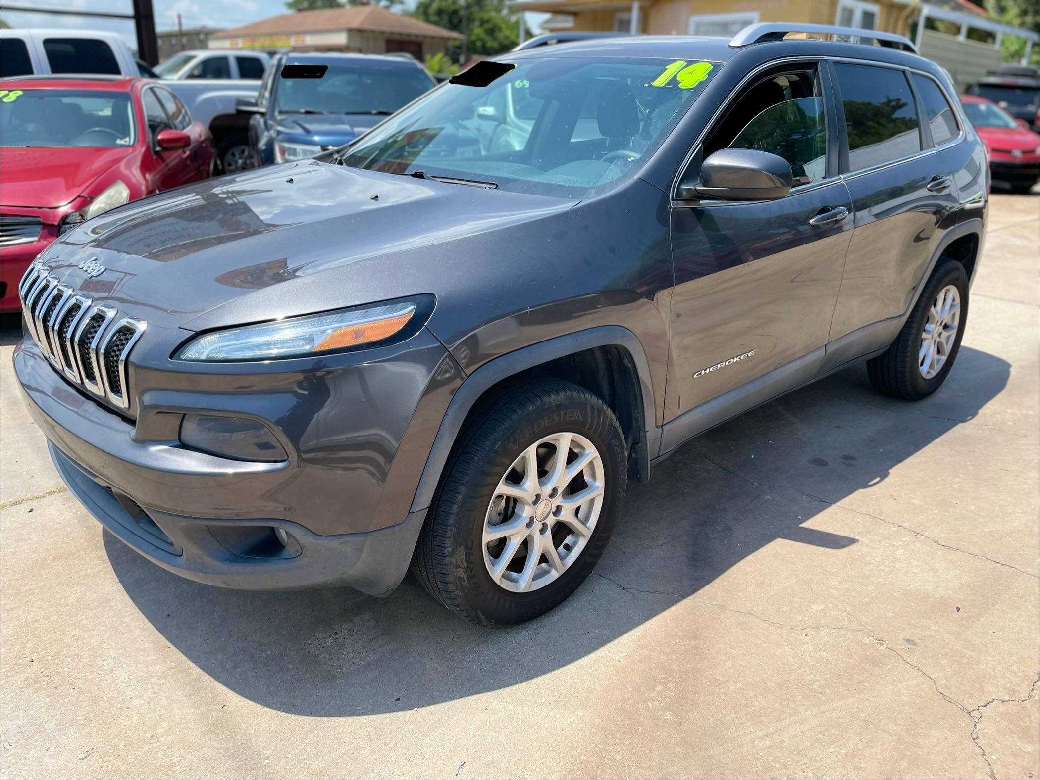 2014 Jeep Cherokee Latitude vin: 1C4PJMCS0EW298764