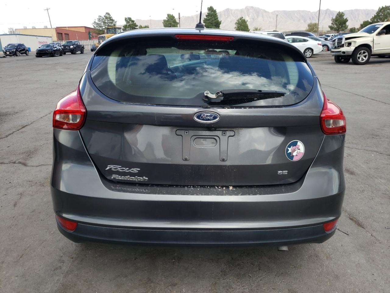 1FADP3K23JL244809 2018 Ford Focus Se