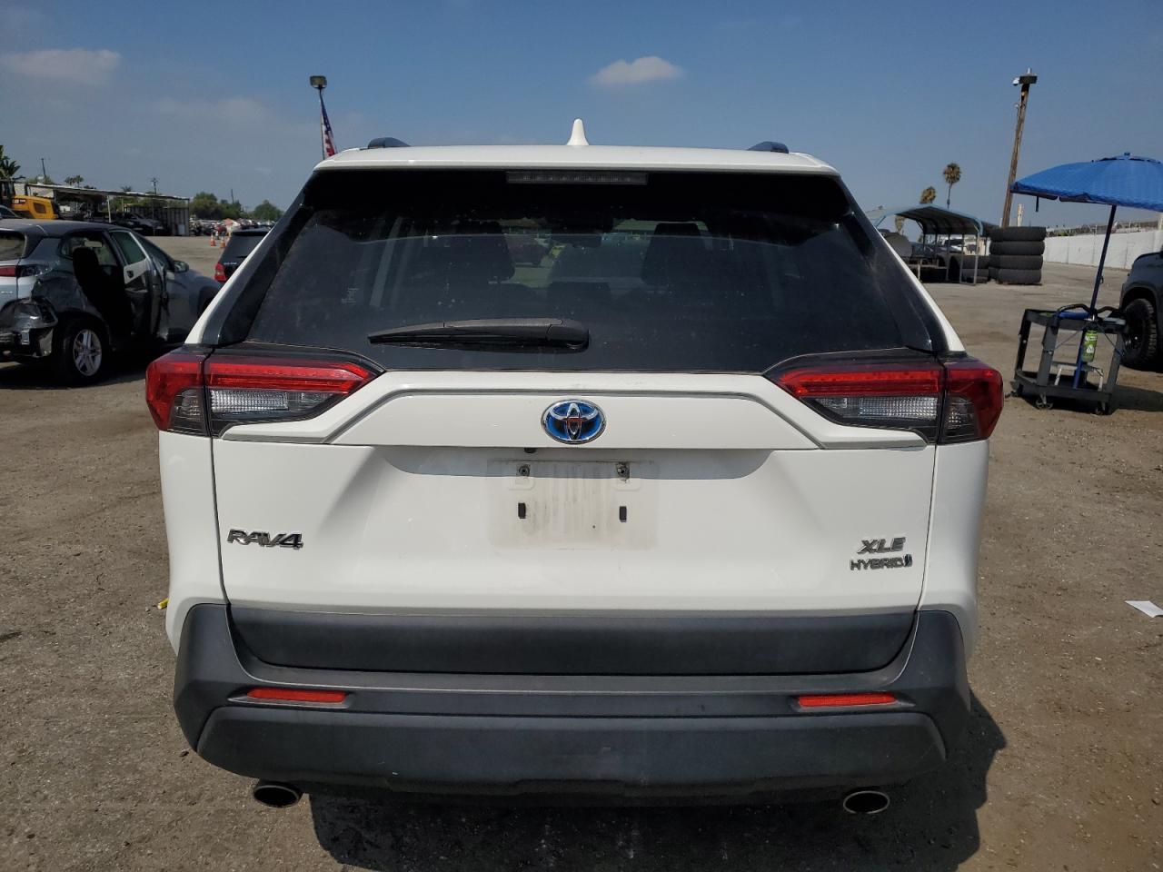 2020 Toyota Rav4 Xle VIN: JTMRWRFV0LD543486 Lot: 68389884