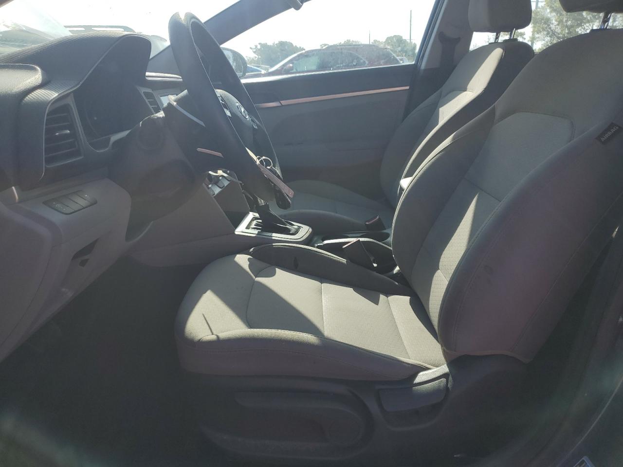 2019 Hyundai Elantra Se VIN: 5NPD74LF8KH464034 Lot: 84588305