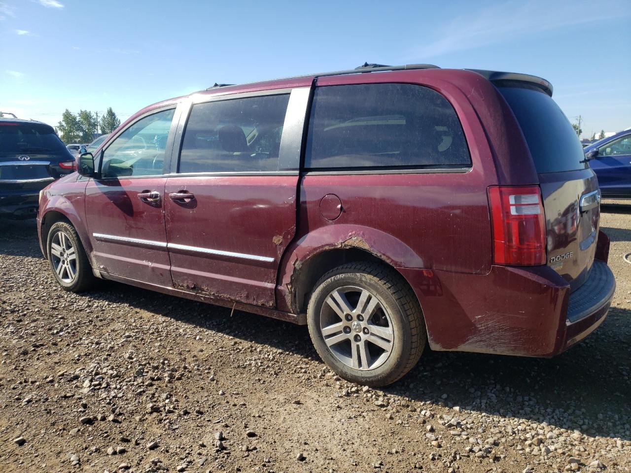 2009 Dodge Caravan - Image 2