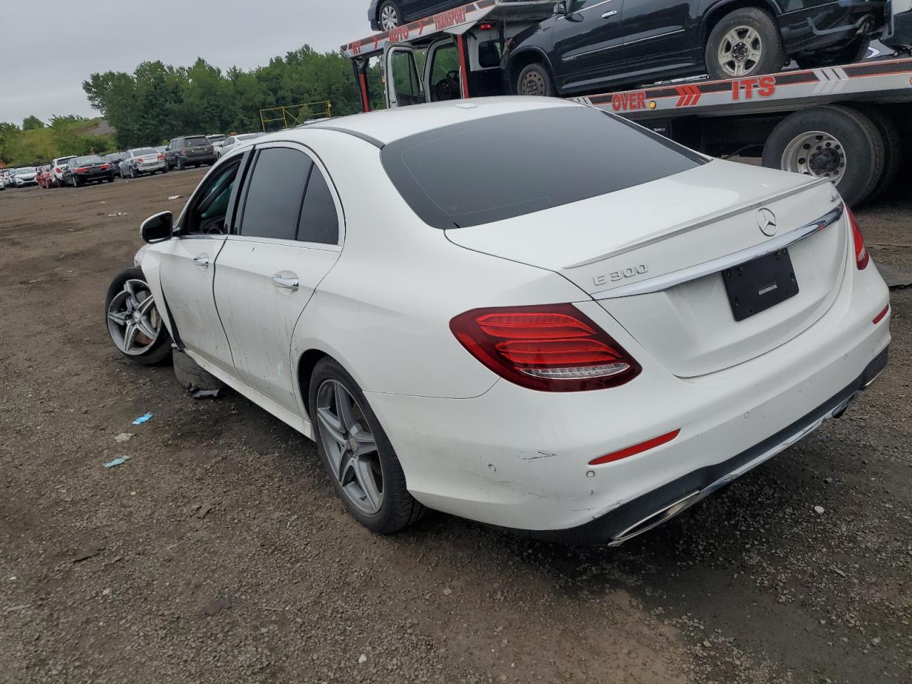 WDDZF4KB1HA107663 2017 MERCEDES-BENZ E CLASS - Image 2