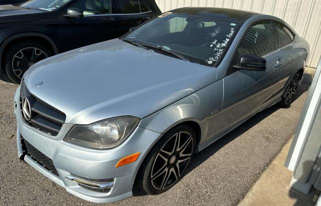 2015 Mercedes-Benz C 250 vin: WDDGJ4HB4FG389501