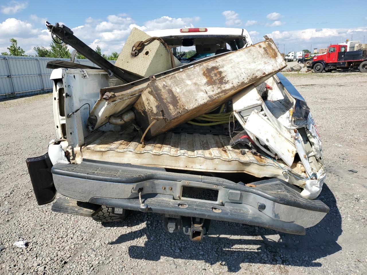 2004 Chevrolet Silverado K2500 Heavy Duty VIN: 1GCHK23104F106500 Lot: 66775974