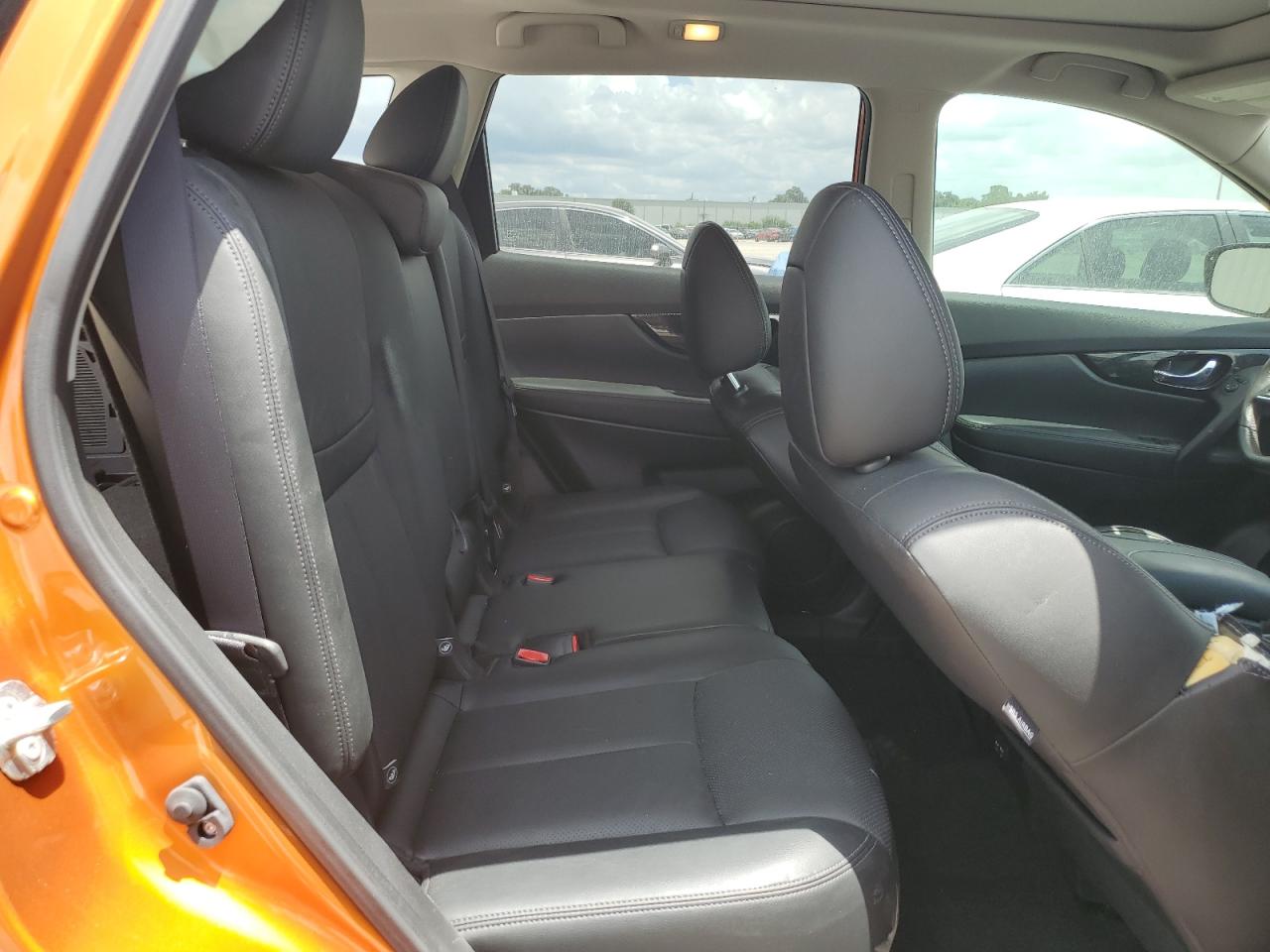 2018 Nissan Rogue S VIN: JN8AT2MT8JW456469 Lot: 65575754