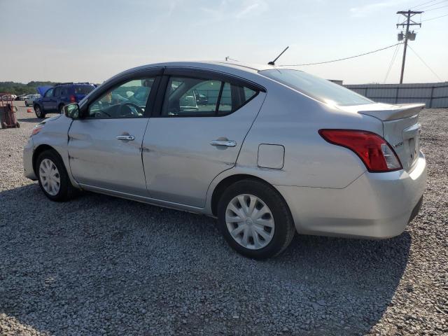  NISSAN VERSA 2019 Сріблястий