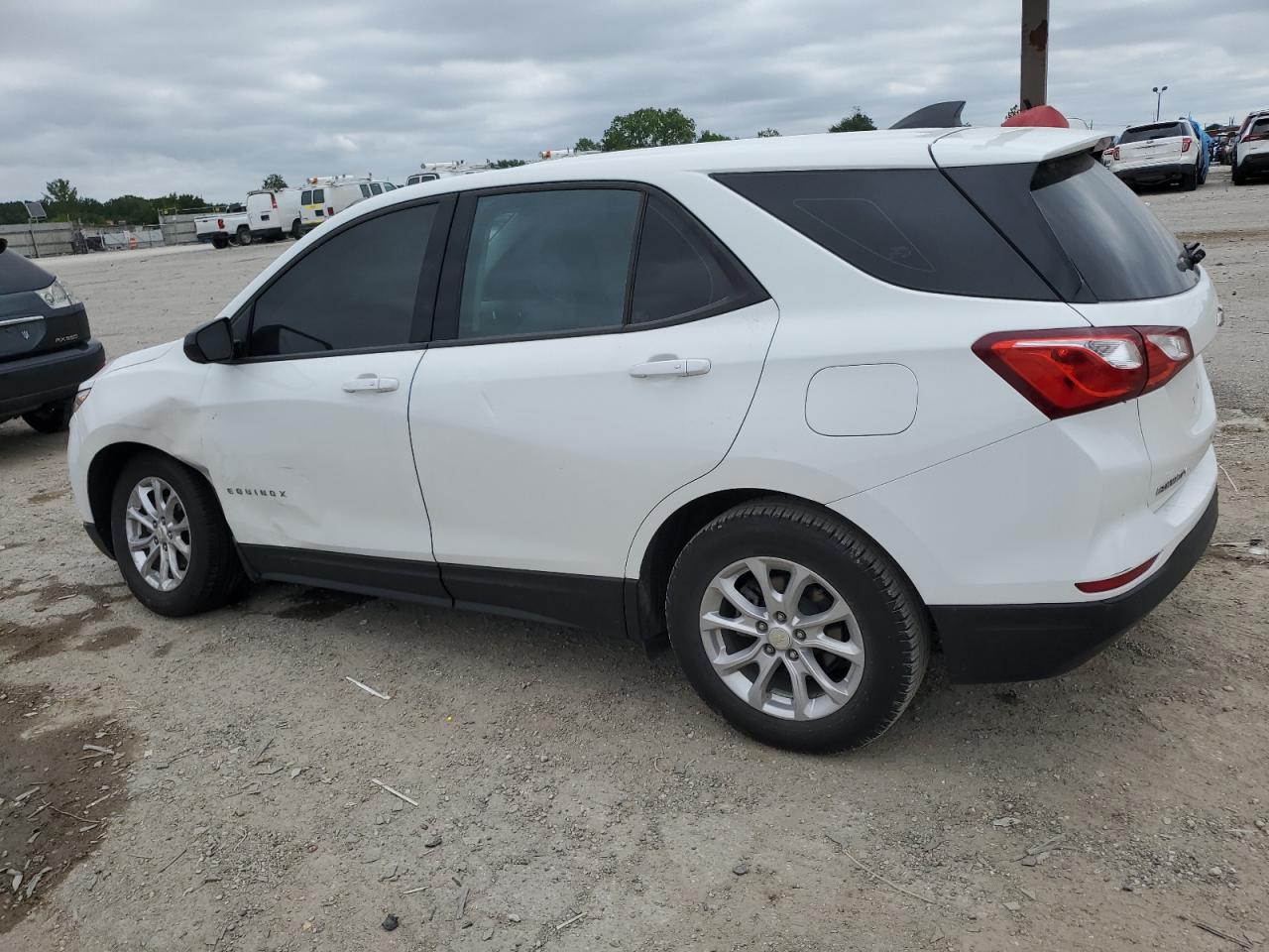 3GNAXHEV3KS638944 2019 CHEVROLET EQUINOX - Image 2