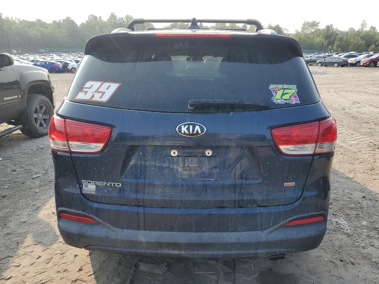 5XYPGDA30JG399367 2018 Kia Sorento Lx