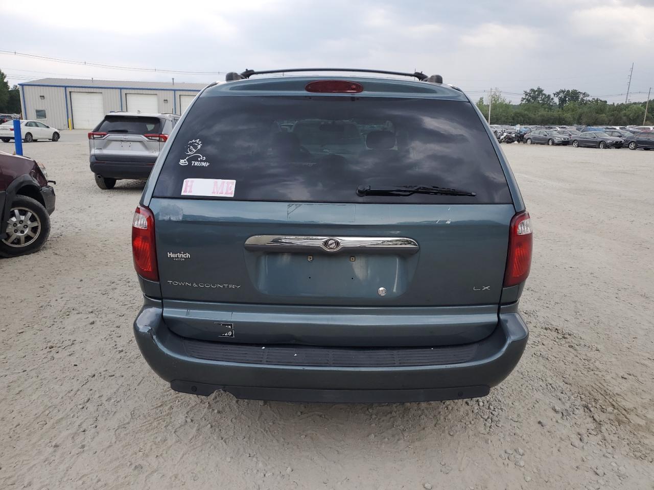 2005 Chrysler Town & Country Lx VIN: 2C4GP44R15R133454 Lot: 65276884