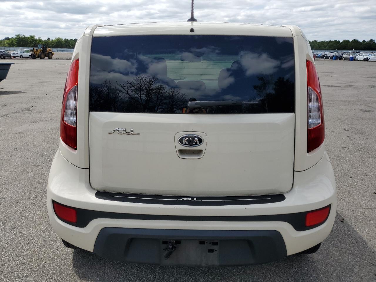 2012 Kia Soul VIN: KNDJT2A51C7426843 Lot: 67910894