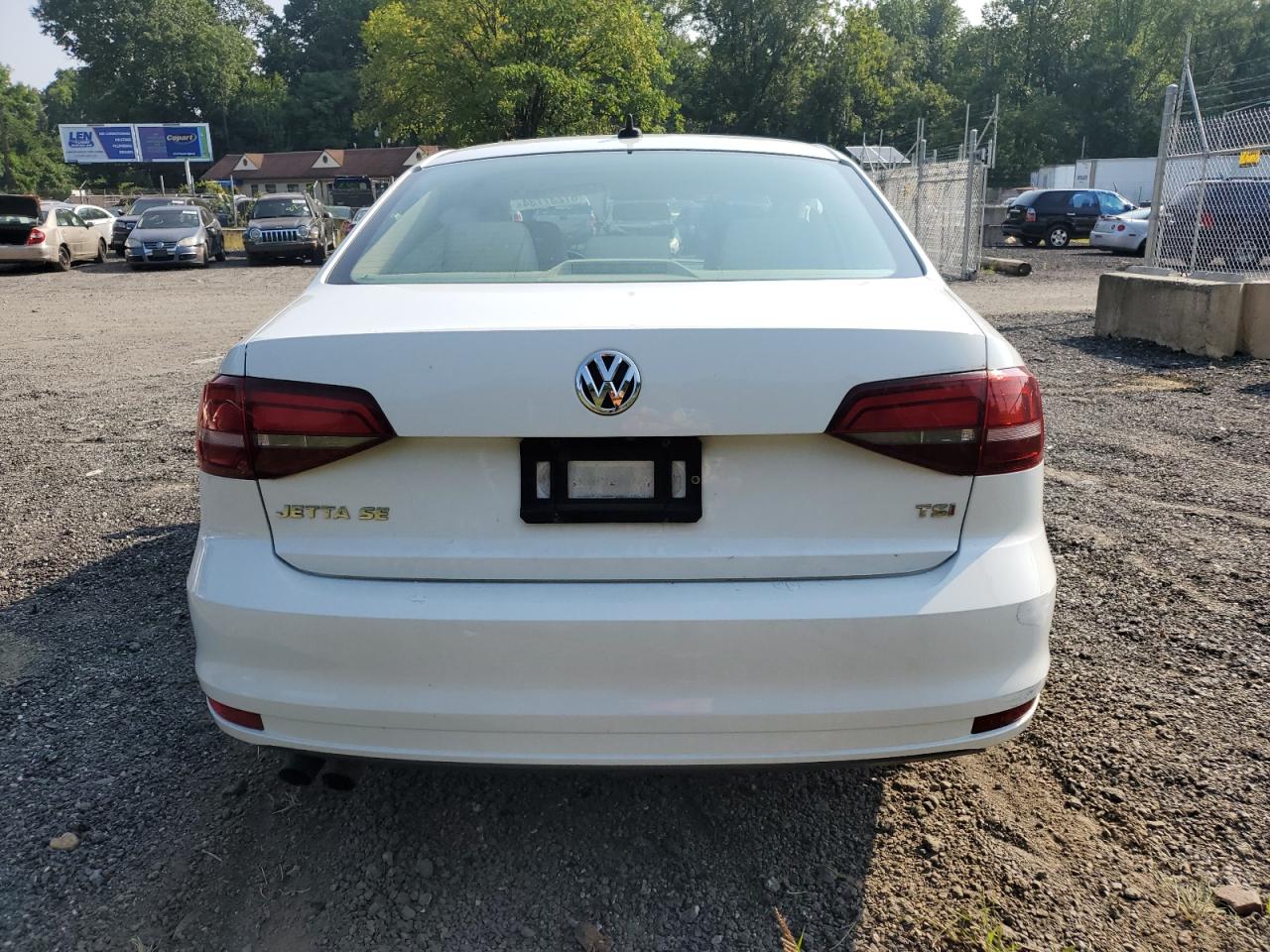 3VWDB7AJ3HM376810 2017 Volkswagen Jetta Se