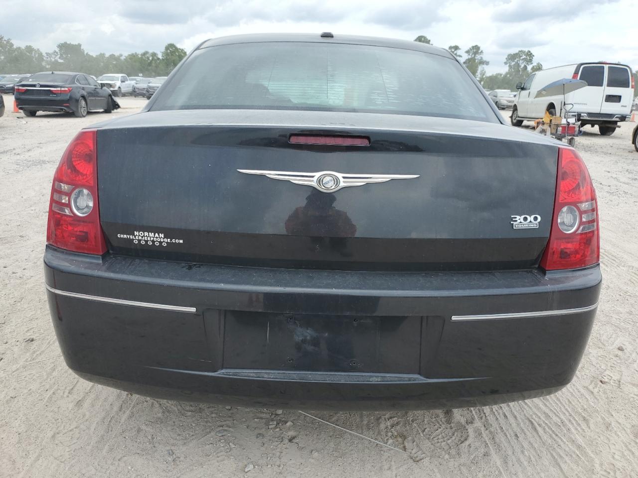 2010 Chrysler 300 Touring VIN: 2C3CA4CD5AH180531 Lot: 67294114