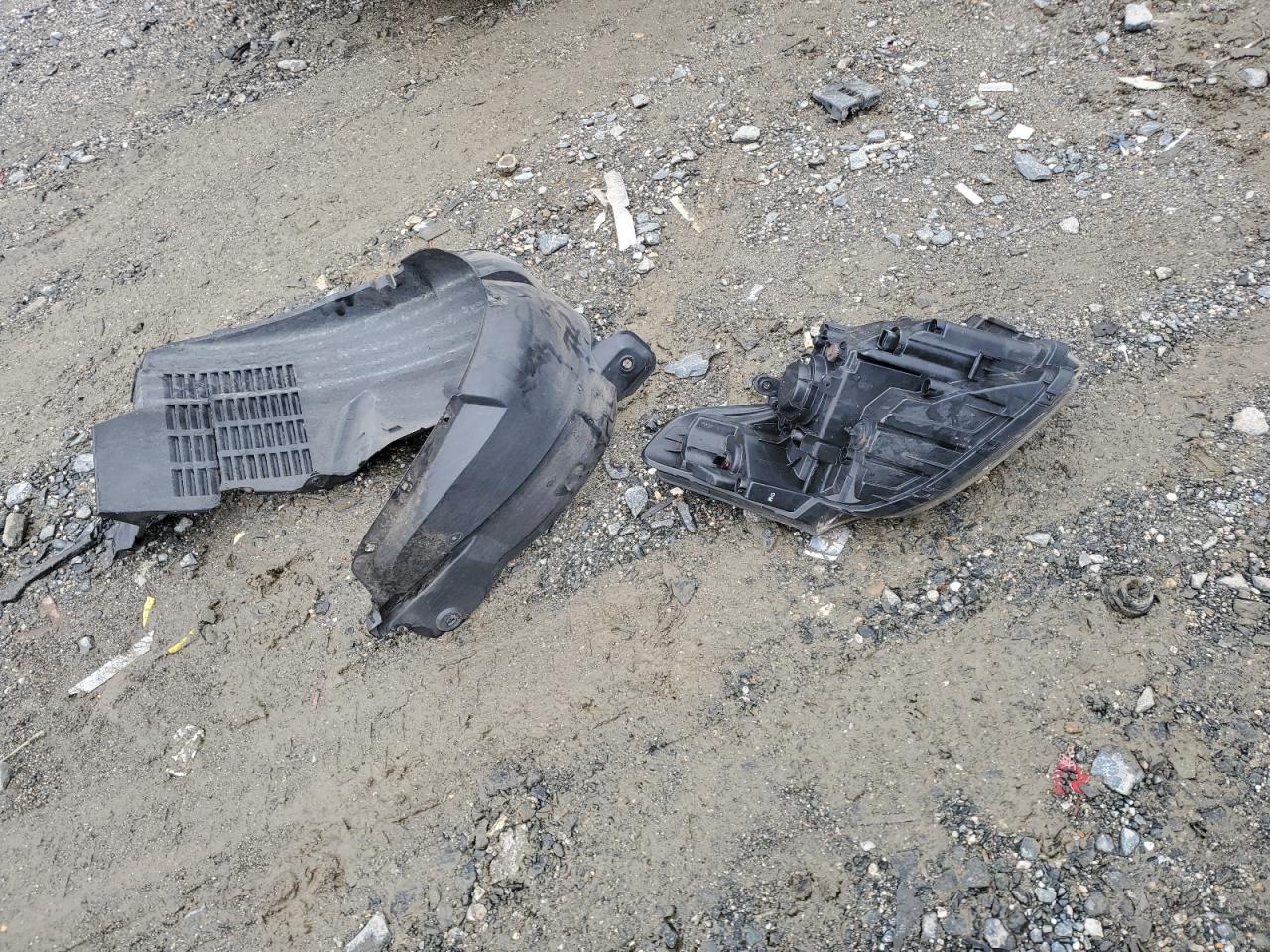 2011 Kia Soul + VIN: KNDJT2A28B7223873 Lot: 66132804